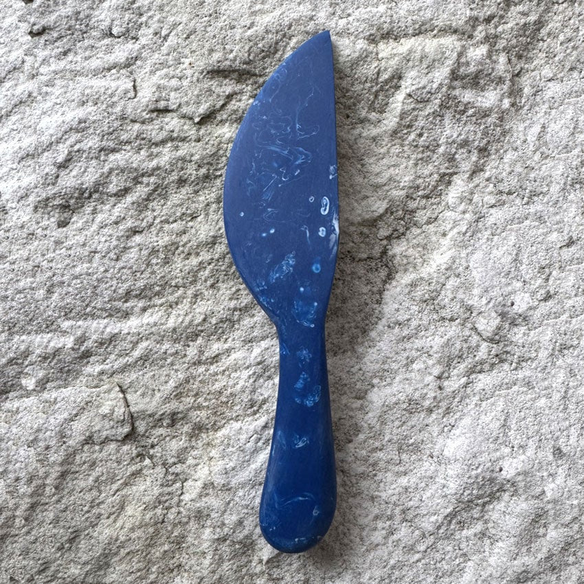 Coop Kip Resin cheese knife